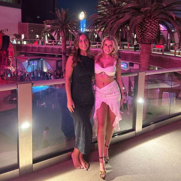 Lia Top (Small) and Skirt (Extra small) - Picture 5 of 5